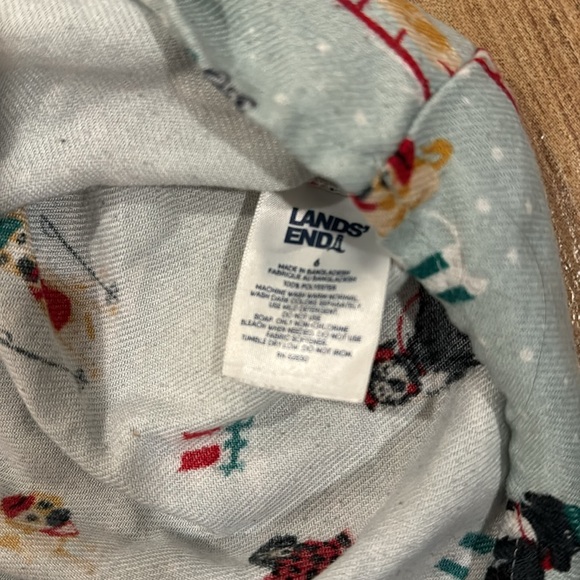 Lot of 2 winter pjs with adorable prints! Sz 6 - Picture 7 of 7